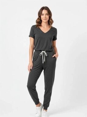 Vuori Charcoal Jogger Jumpsuit with Drawstring Women’s Size L